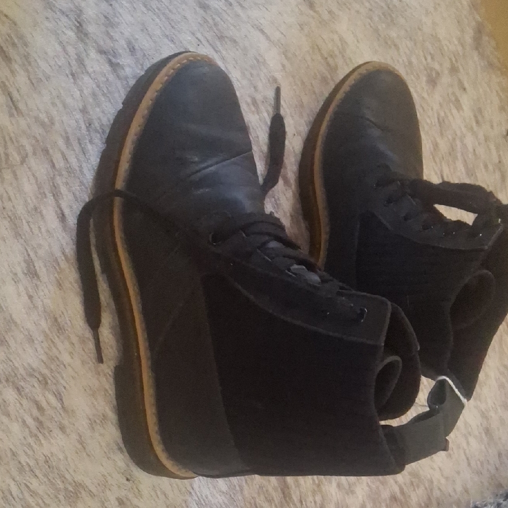 Toms Black Lace Up Boots